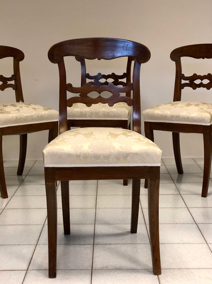 Gruppo di sei sedie Carlo X lombarde