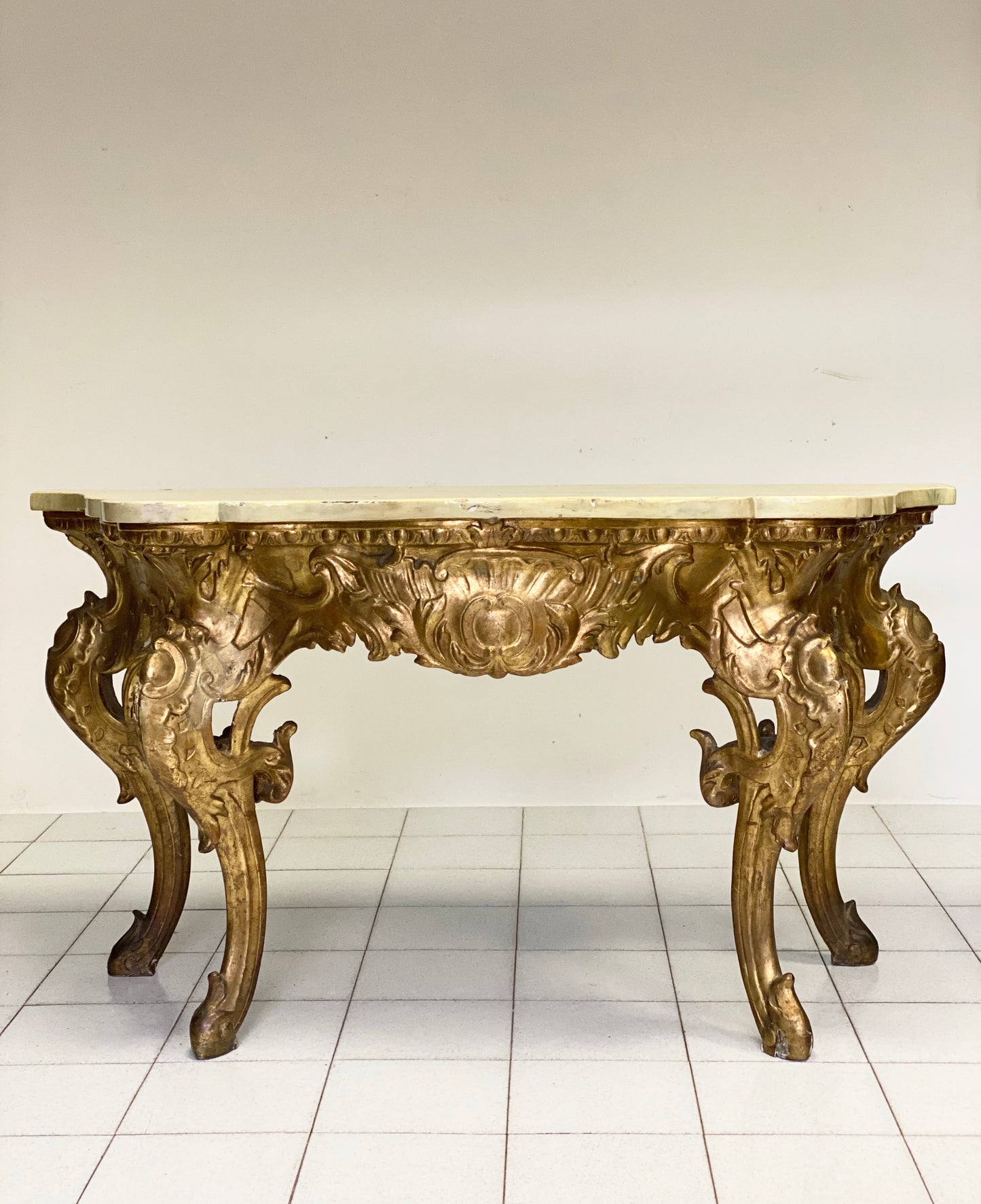 Consolle lombarda brescia Milano oro zecchino . Luigi XV