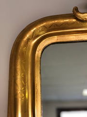 Specchiera in foglia oro zecchino con cimasa traforata