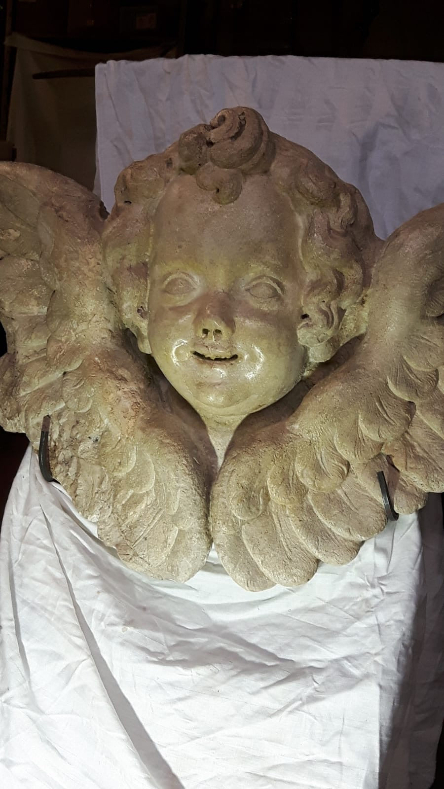 Winged Cherub in Istrian marble. Venice 16th century