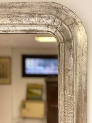 Specchiera carlo X lombarda foglia argento . XIX secolo . Restaurata