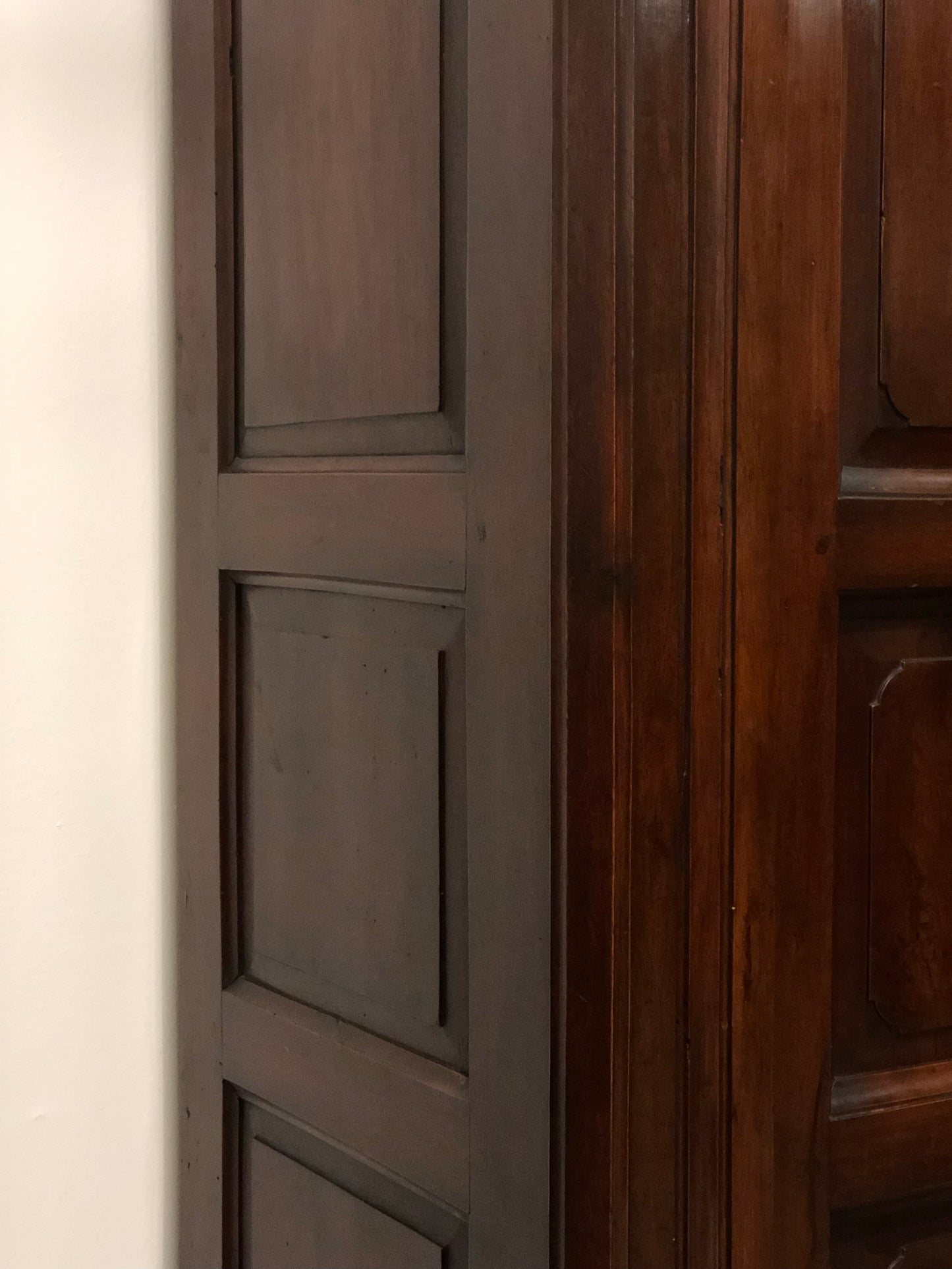 Lombard Carlo X wardrobe three doors walnut