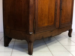 Credenza libreria restaurata . XVIII secolo