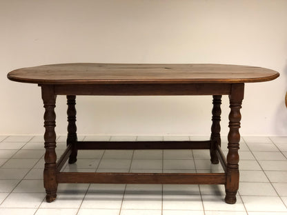 Walnut reel table. Emilia 18th century