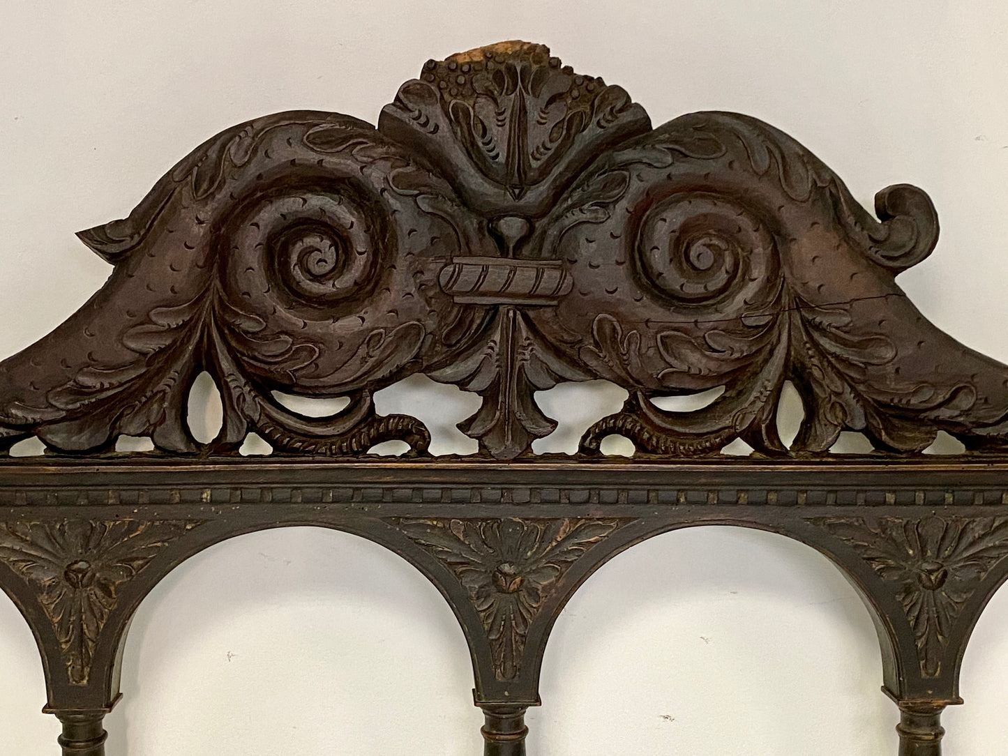 Double walnut bed. 17th century