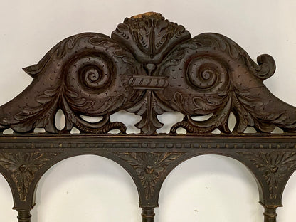 Double walnut bed. 17th century