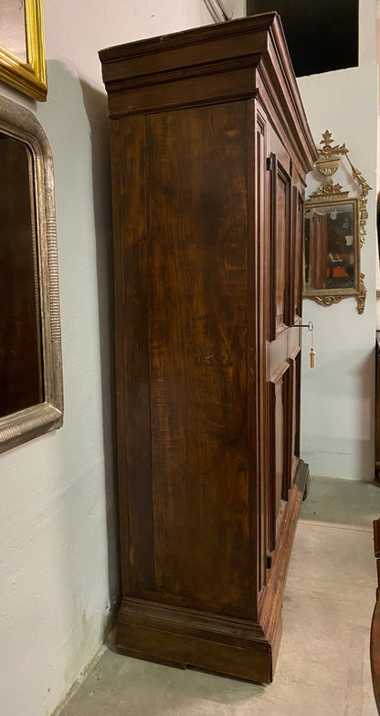Armadio in noce Luigi XIV. Modena Bologna metà XVII secolo
