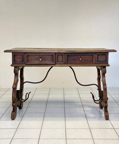 Walnut refectory writing table. Tuscany 18th century