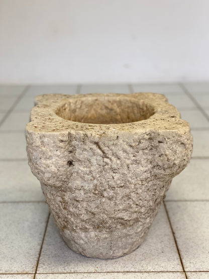 Mortaio in marmo . Inizio XIX secolo