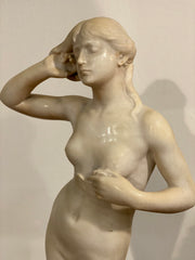 Venere al bagno marmo carrara . XIX secolo