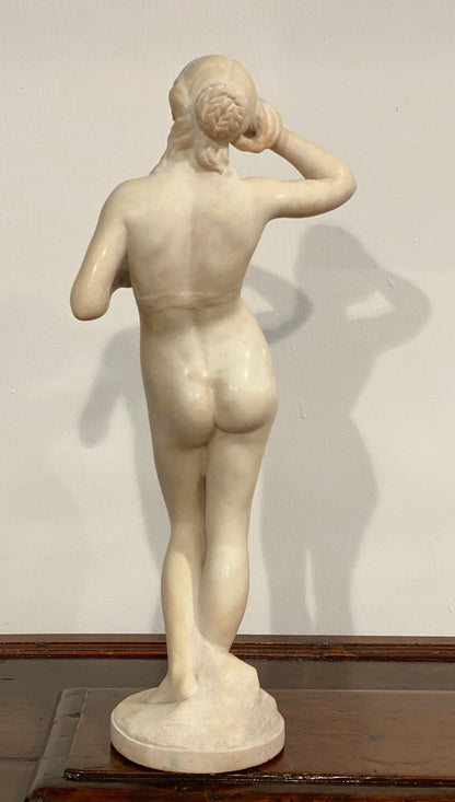 Venus bathing in Carrara marble. 19th century