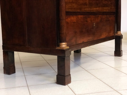 Empire chest of drawers in walnut. Milan