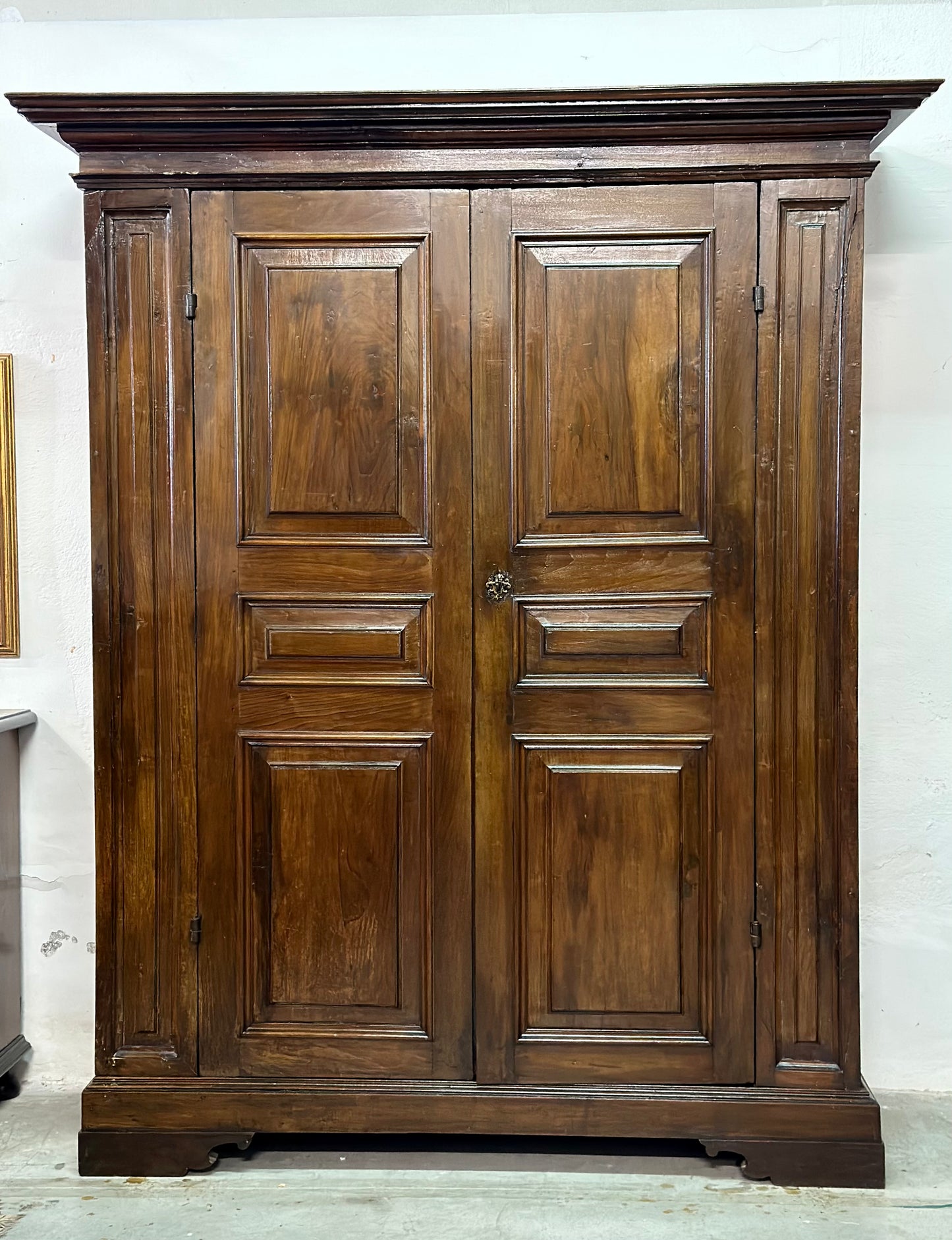 Armadio Lombardo Luigi XIV. XVII secolo