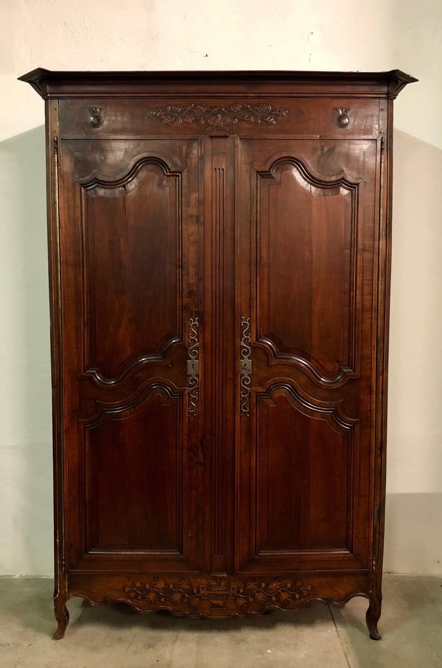 Louis XV wardrobe carved cherry. 18th century