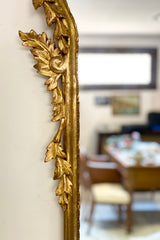 Specchiera in legno intagliato e dorato