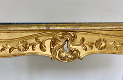Consolle da centro intagliata e dorata . XIX secolo