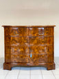 Credenza mossa sul fronte . Ferrara Luigi XIV fine 600