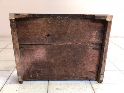Walnut kneeler Emiliano Ferrarese. Louis XIV