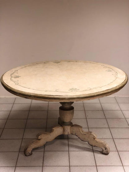 Tavolo rotondo laccato lombardo