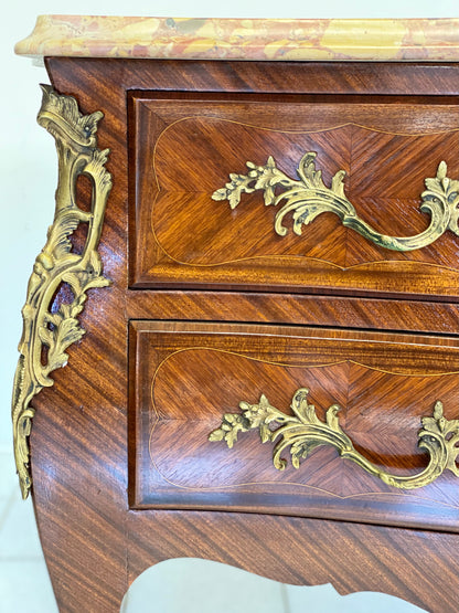 Cassettone mosso sul fronte e fianchi . Napoleone III