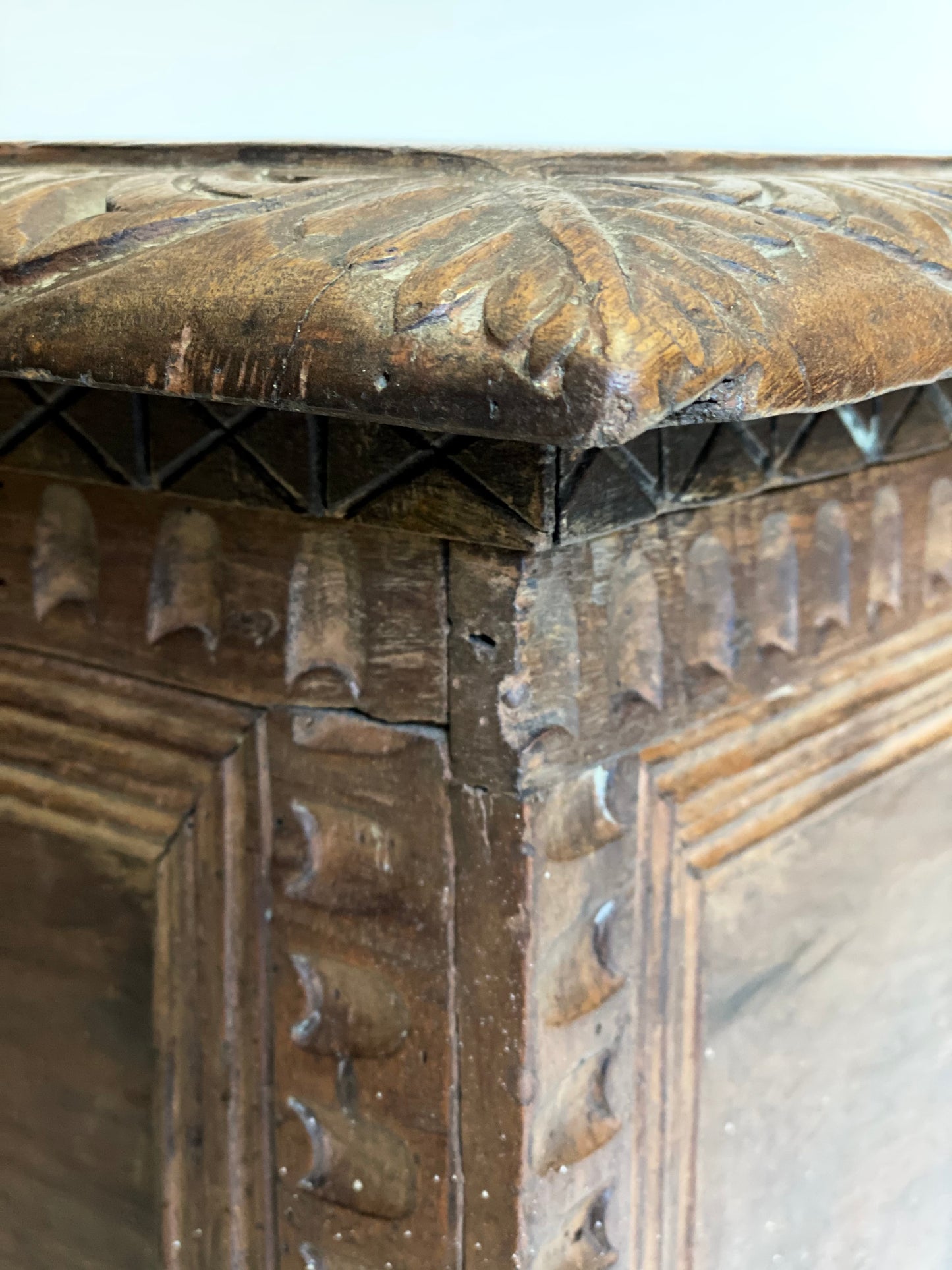 Chest Tuscany Liguria 16th century