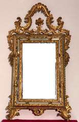 Specchiera in legno intagliato e dorato. Venezia XIX secolo