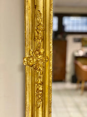 Specchiera legno intagliato dorato . Metà XIX secolo