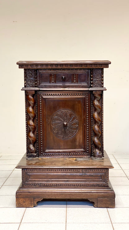 Inginocchiatoio Lombardo Luigi XIV . XVII secolo