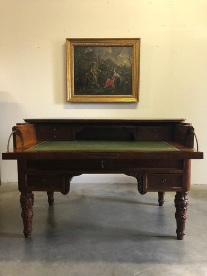 Scrivania Carlo X in noce da centro . XIX secolo