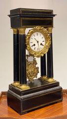 Orologio a Pendolo Portico Epoca impero . XIX secolo