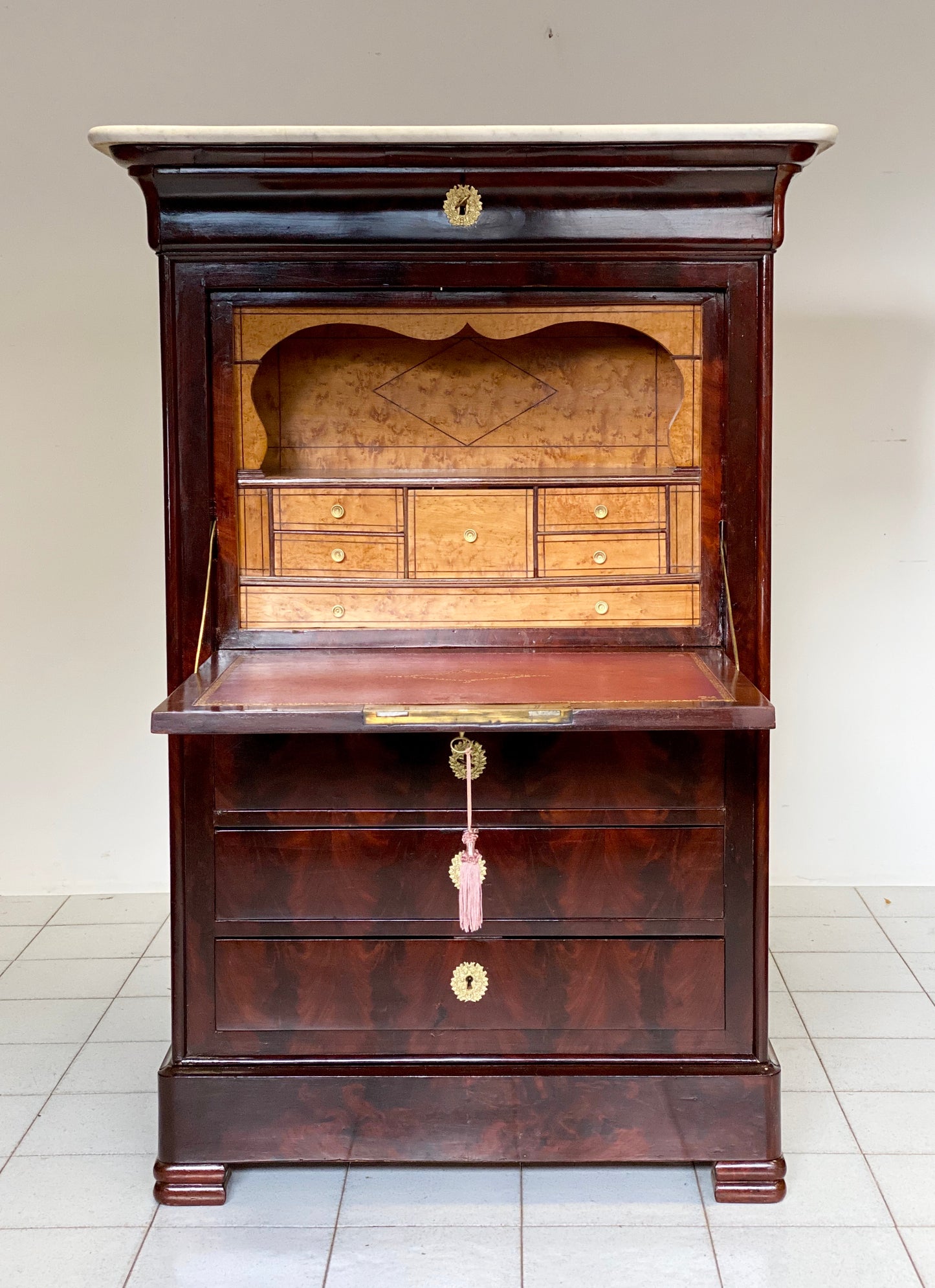 Charles X Secretaries in mahogany feather. 19th century. Restored