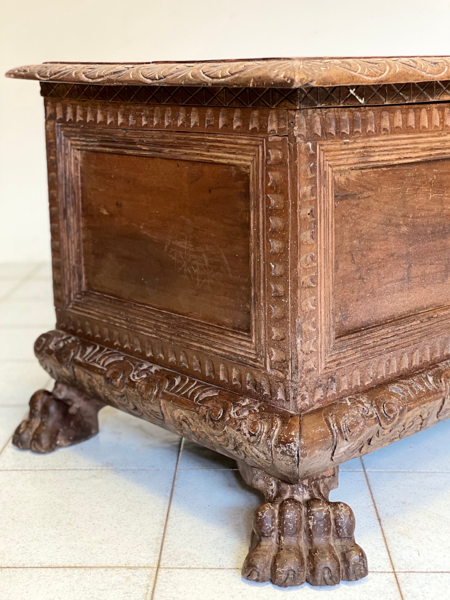 Chest Tuscany Liguria 16th century