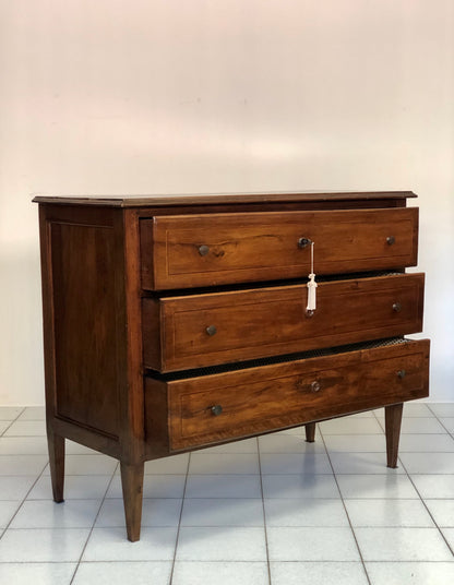 Early 19th century walnut directoire chest of drawers