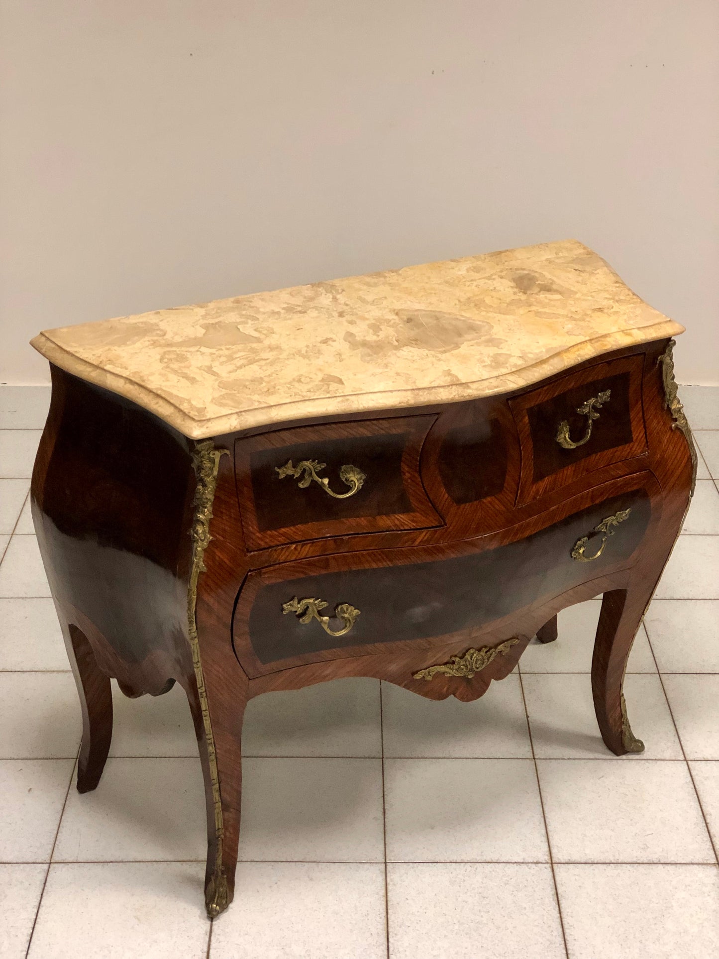 Napoleon III curved chest of drawers