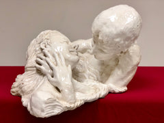 Scultura in maiolica dipinta . Coppia di innamorati XIX secolo