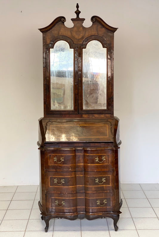 Curved Venetian trumeau, late 19th and early 20th century