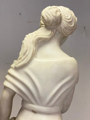 Scultura dama in marmo Carrara firmata .XIX secolo
