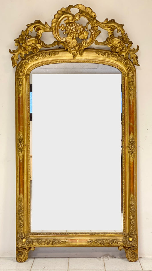 Charles X mirror, gilded carved wood, 19th century.