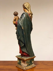 Madonna con il bimbo policroma . XVII secolo