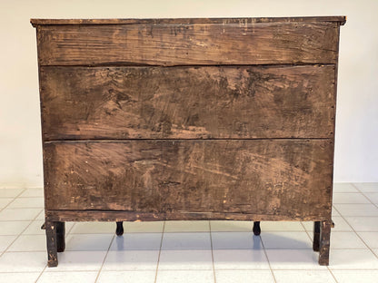 Credenza scantonata veneta .verona metà XVIII secolo