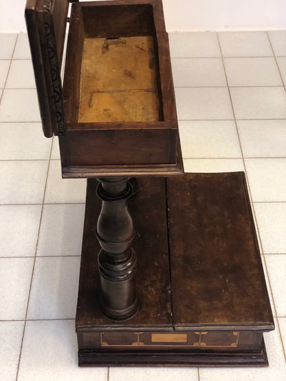Louis XIV Balustrade Kneeler Emilia Ferrara