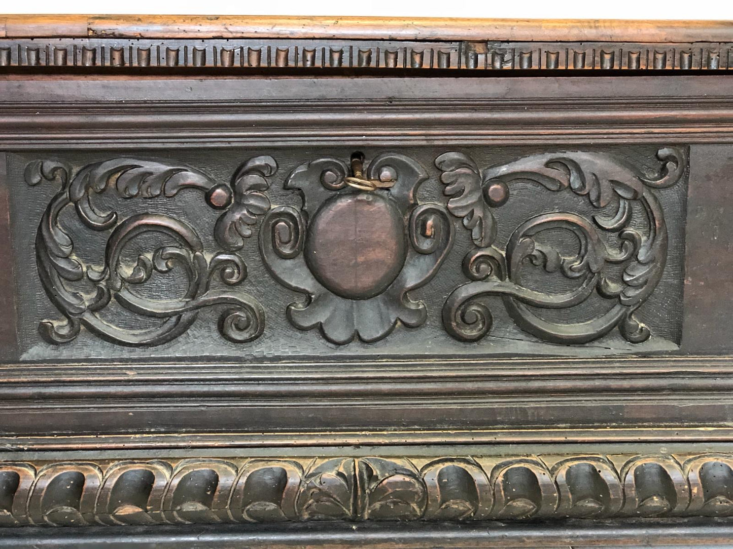 Lombard walnut chest
