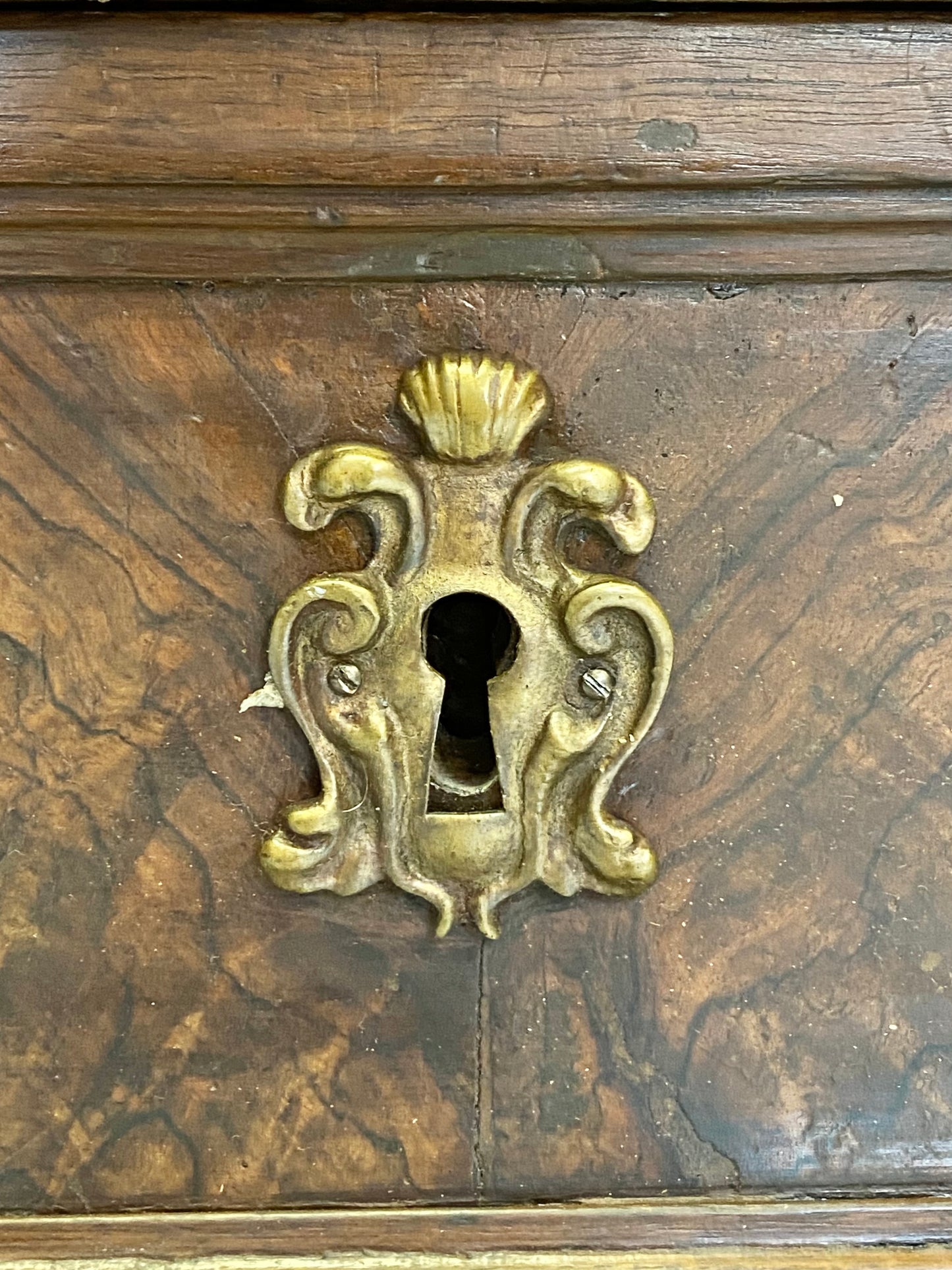 Louis XIV Reggio chest of drawers. Emilia, mid-17th century
