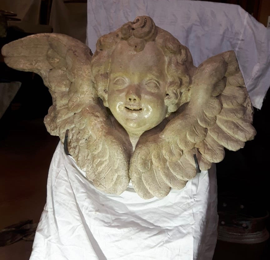 Putto alato in marmo d’istria . Venezia XVI secolo