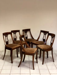 Gruppo di sei sedie in noce. Fine XIX secolo