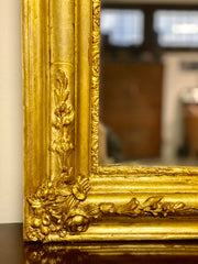Specchiera legno intagliato dorato . Metà XIX secolo
