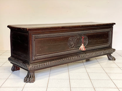 Lombard chest with coat of arms, early 17th century