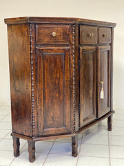 Credenza scantonata veneta .verona metà XVIII secolo