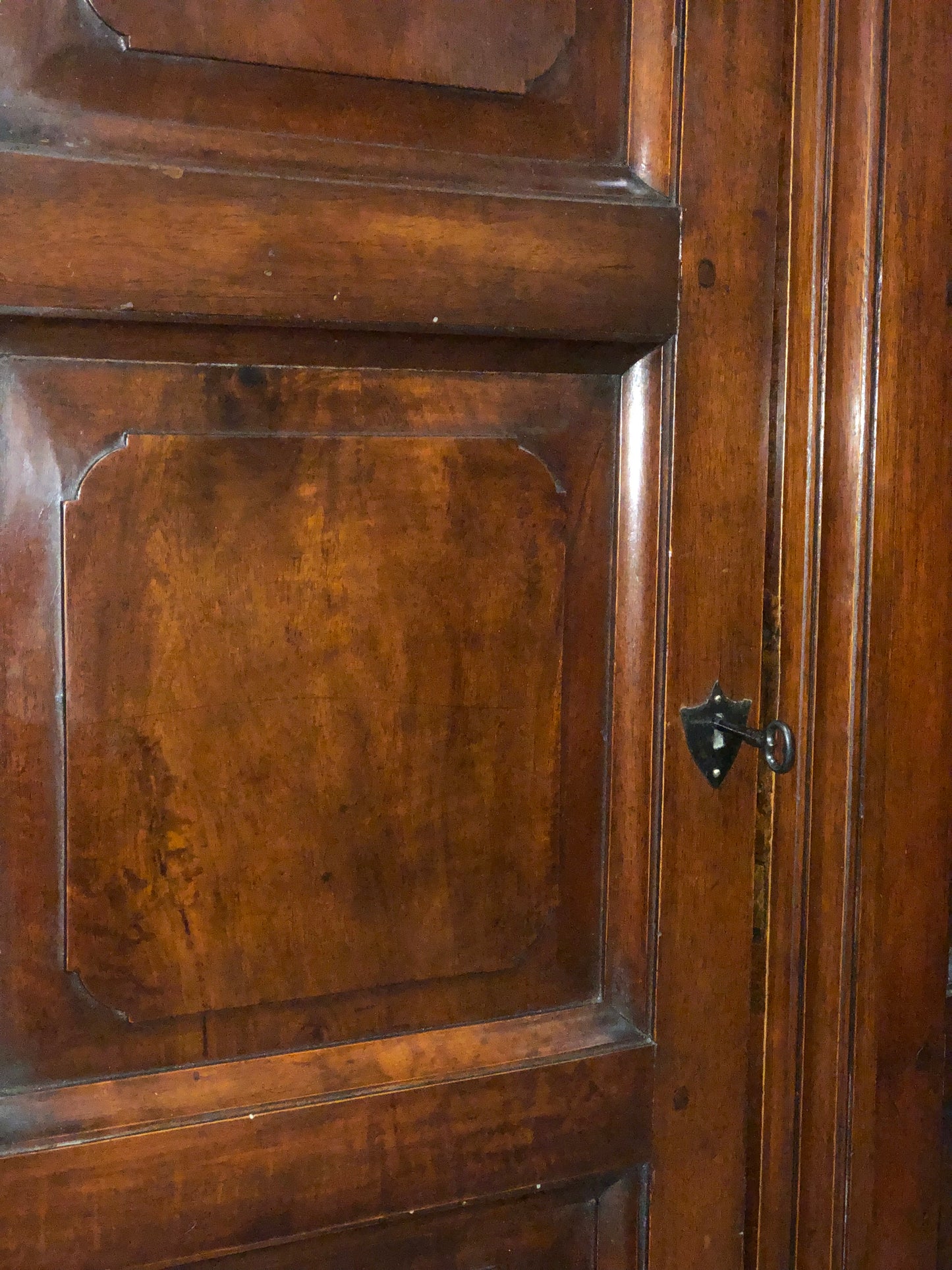 Lombard Carlo X wardrobe three doors walnut