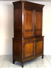 Credenza libreria restaurata . XVIII secolo